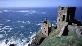 _55915793_abandonedtinmineincornwall.webp